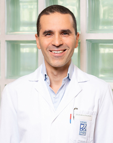 OA Dr. Savas Tsolakidis, FEBOPRAS, FACS, Millesi Center Vienna